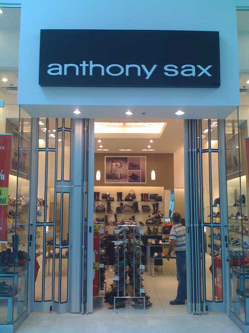 Anthony Sax, entrée, enseignes, commerce